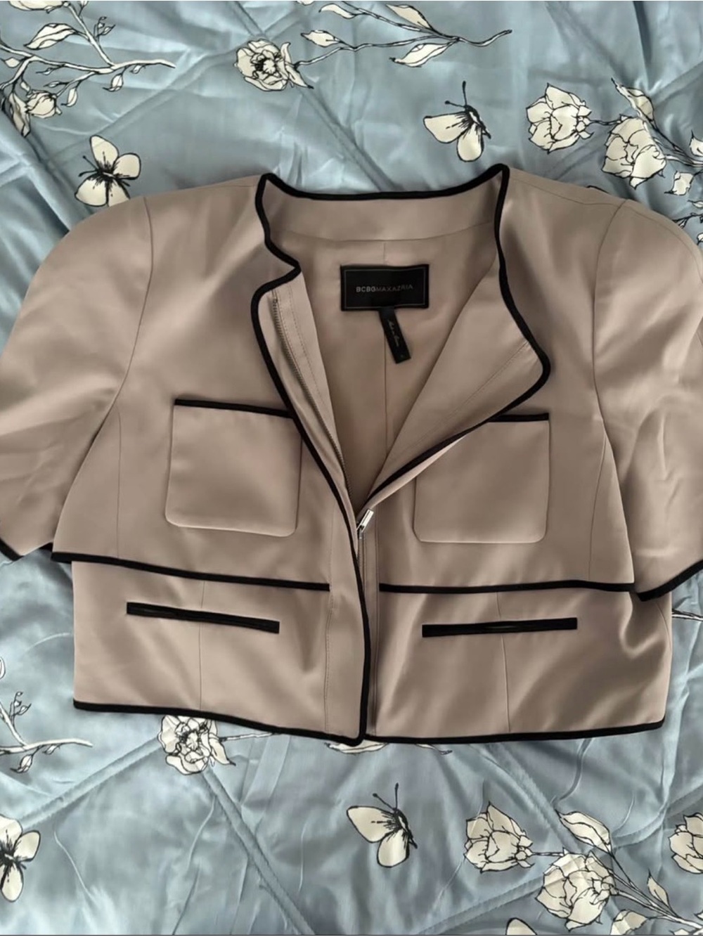 BCBGMaxAzria Taupe Cropped Blazer with Black Piping